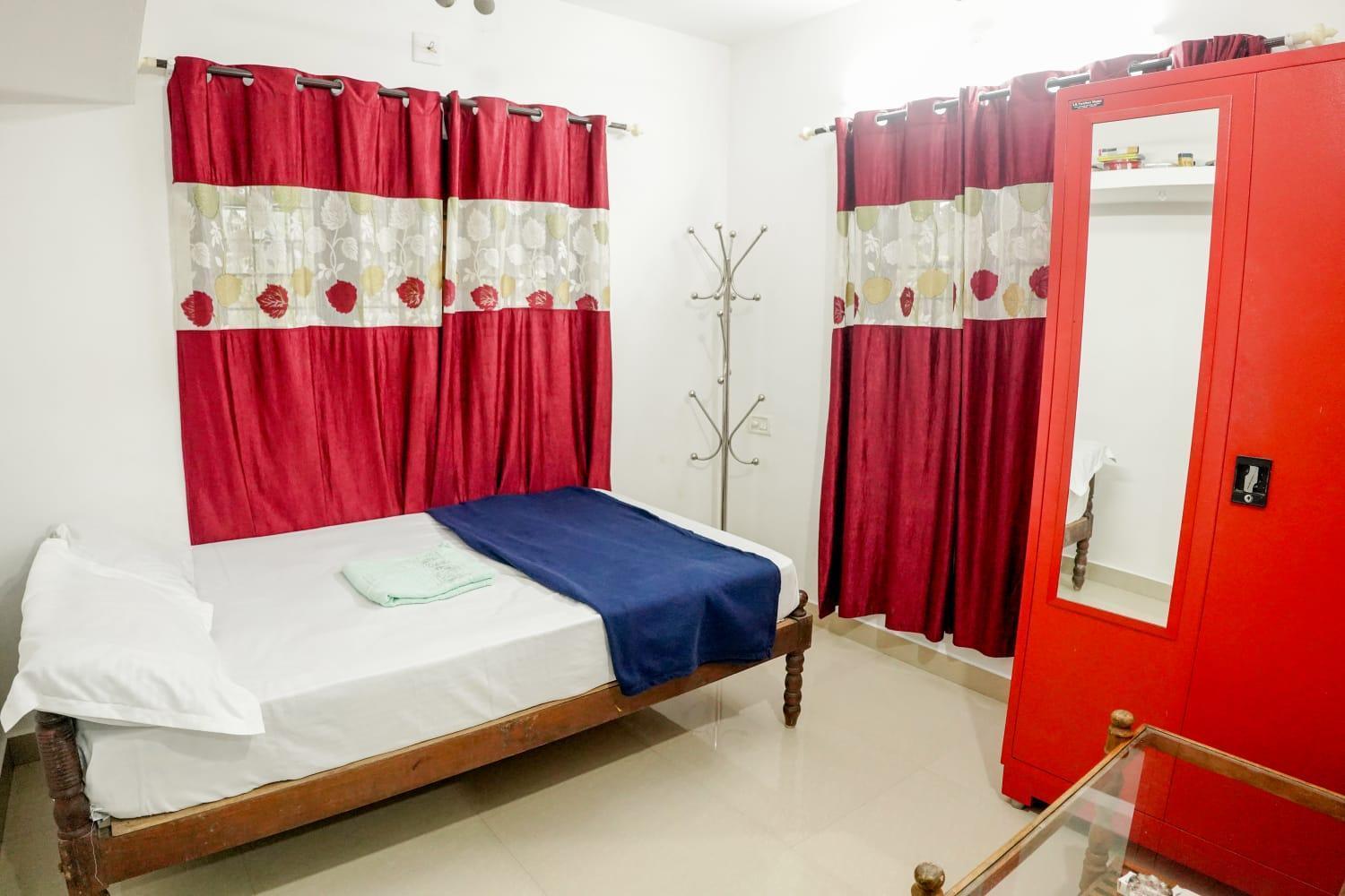 Koonamparayil Home Stay Munnar Anaviratty-Family Only Exterior foto
